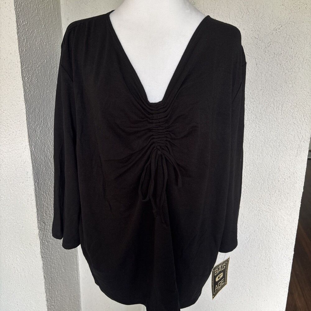 NWT Women’s Plus Black Long Sleeve Top 3/4 Sleeves  Size 2X